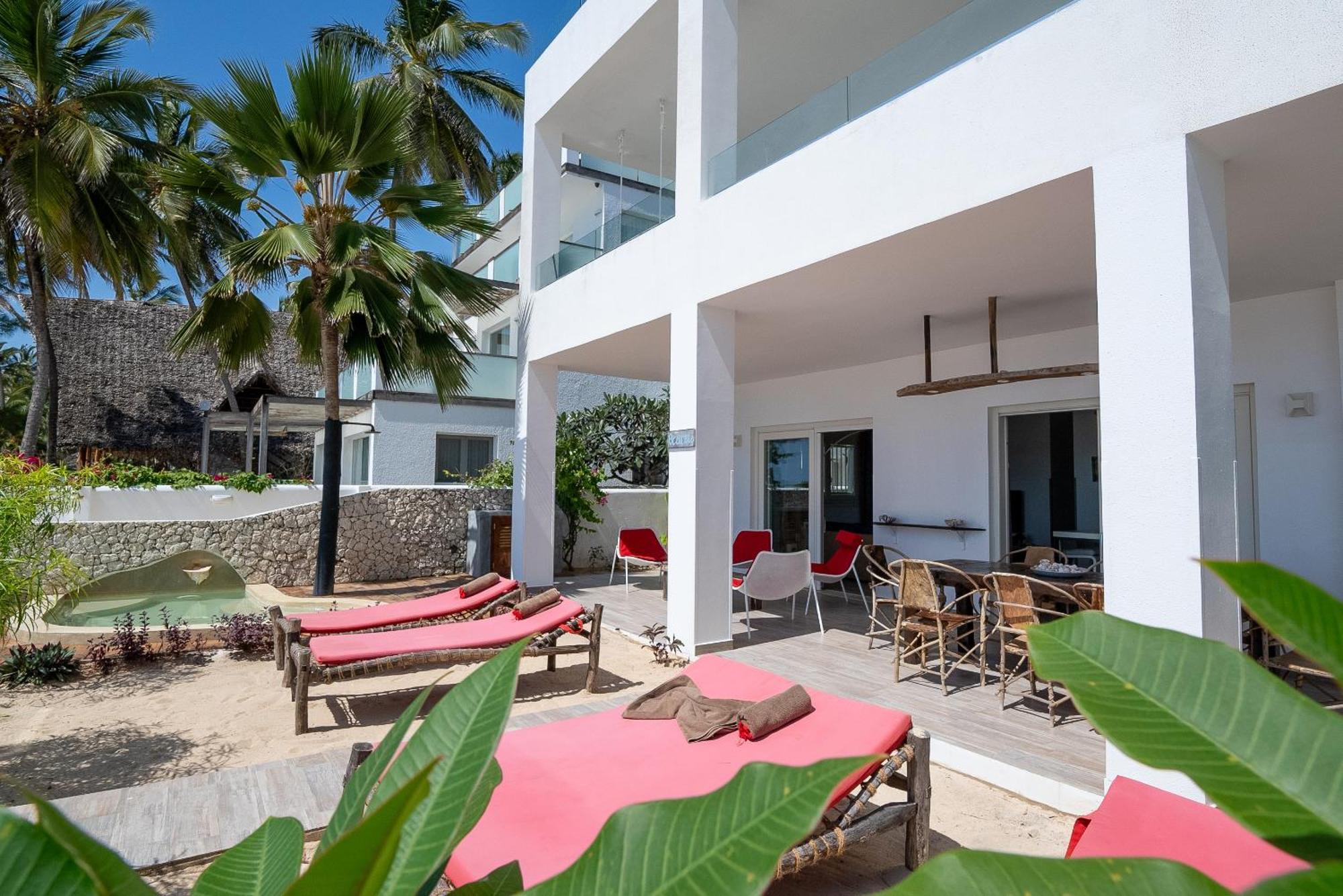 קיוונגווה Ocean Blue Apartment With Panoramic Pool Zanzibarhouses מראה חיצוני תמונה